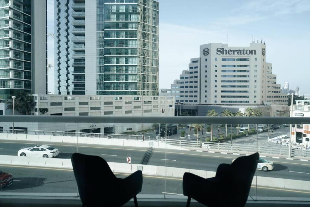 Step Into Serenity - Discover Modern Living In 1Br Apartment With Panoramic Views In Dubai Marina Near Jbr Walk, Beach And Bla Bla Club Zewnętrze zdjęcie