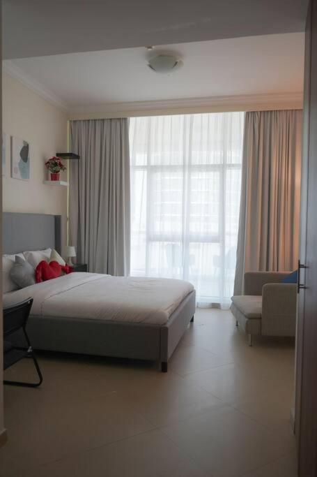 Step Into Serenity - Discover Modern Living In 1Br Apartment With Panoramic Views In Dubai Marina Near Jbr Walk, Beach And Bla Bla Club Zewnętrze zdjęcie
