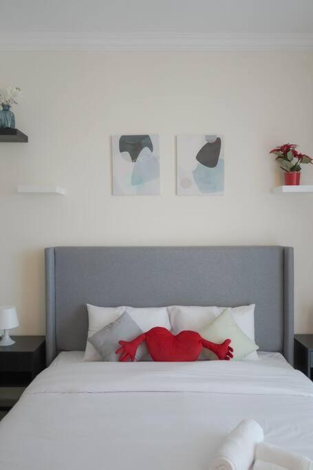 Step Into Serenity - Discover Modern Living In 1Br Apartment With Panoramic Views In Dubai Marina Near Jbr Walk, Beach And Bla Bla Club Zewnętrze zdjęcie