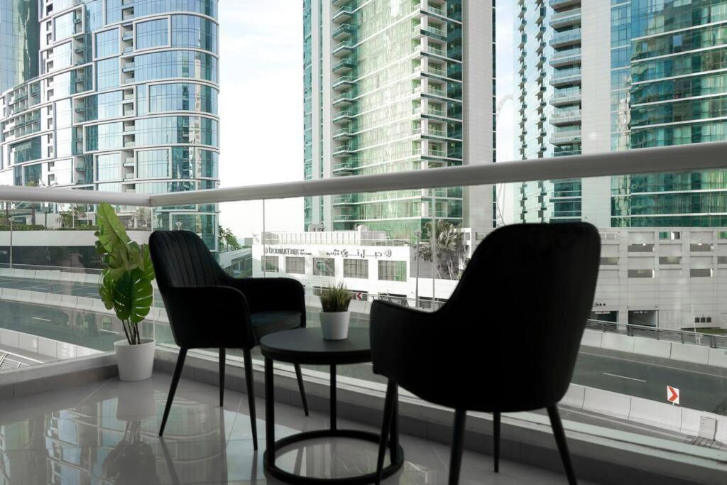 Step Into Serenity - Discover Modern Living In 1Br Apartment With Panoramic Views In Dubai Marina Near Jbr Walk, Beach And Bla Bla Club Zewnętrze zdjęcie